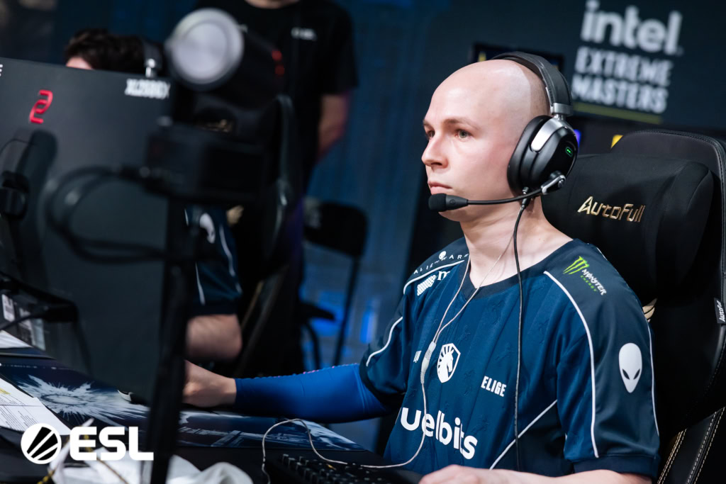 EliGE