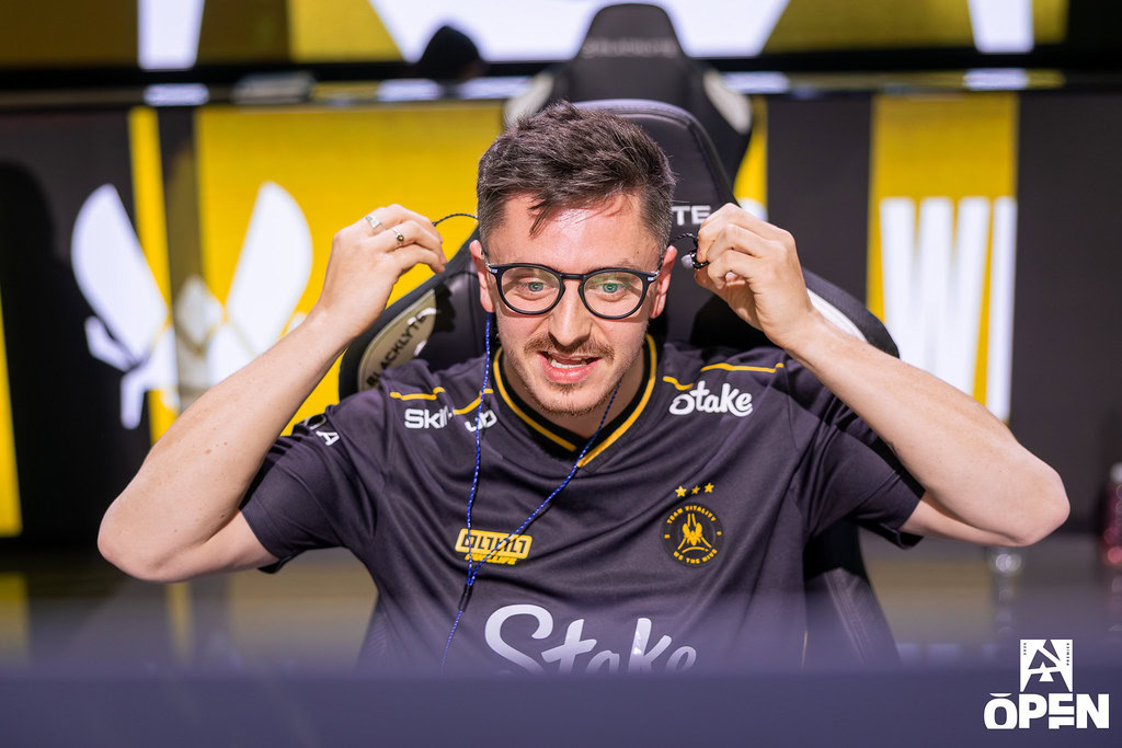 apEX
